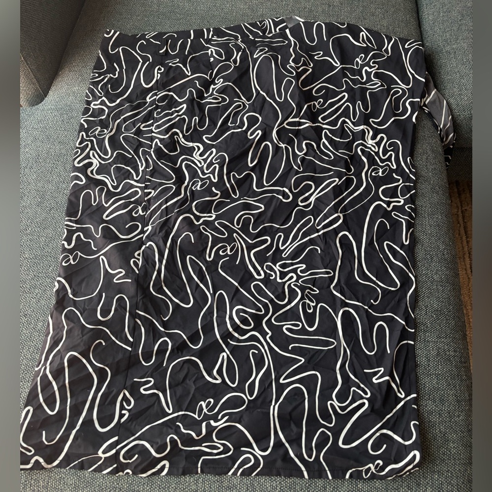 Aday it's a swirl midi skirt